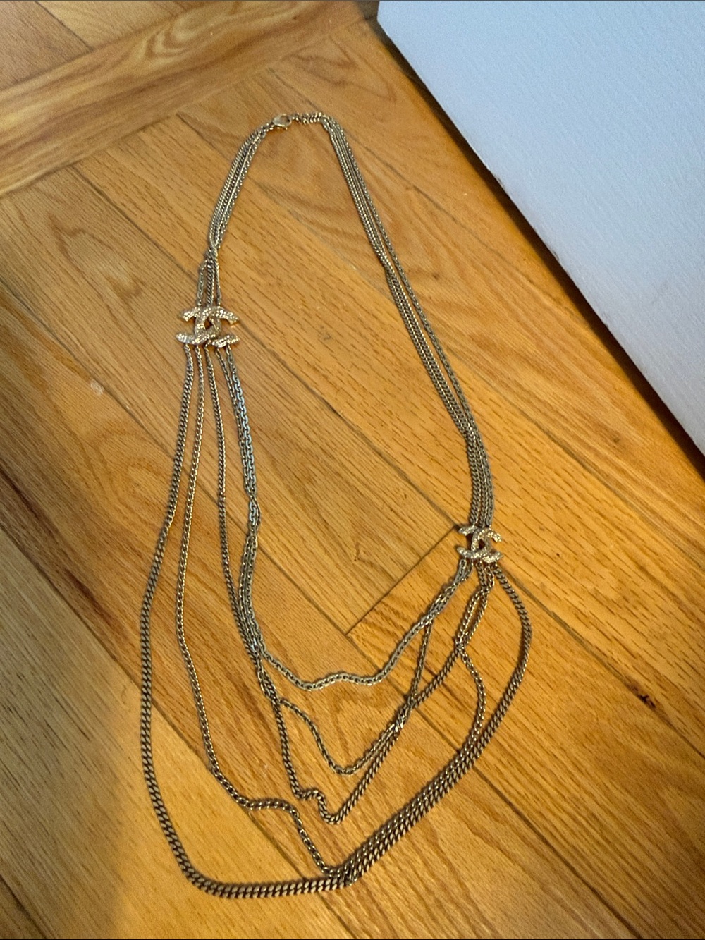Light Gold Multi-Strand Chain Necklace with Double-CC strass